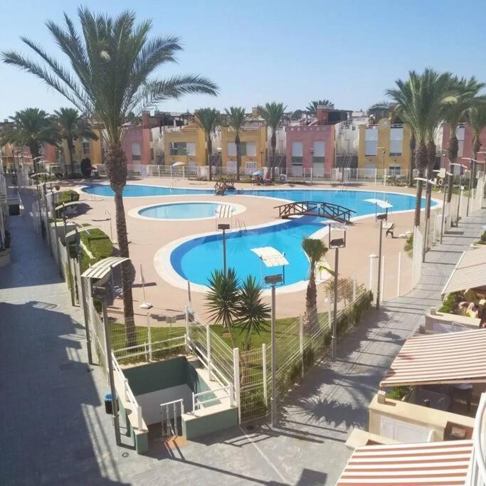 Con Terraza 1b02 En La Playa De Vera. Appartement *